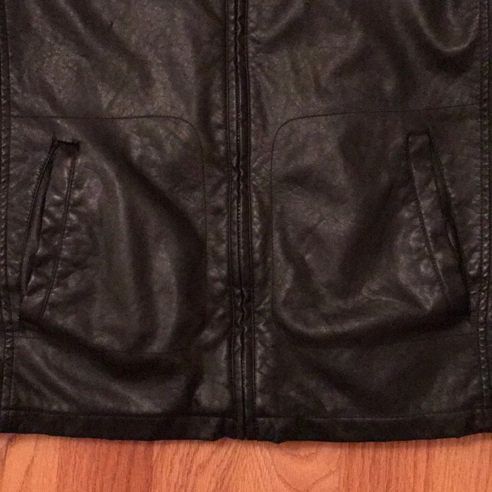 Men’s Black Jacket - Picture 3 of 8